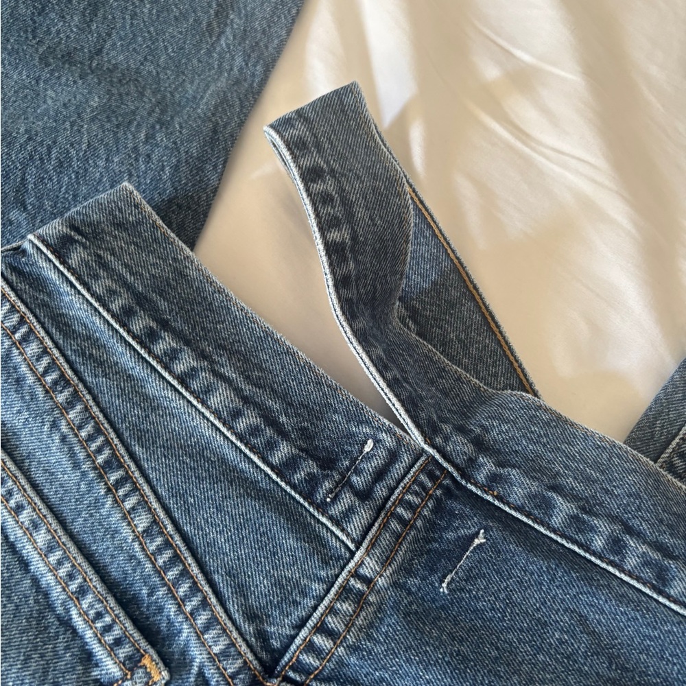 Agolde Women's Straight Leg Blue Jeans like new - Picture 7 of 11